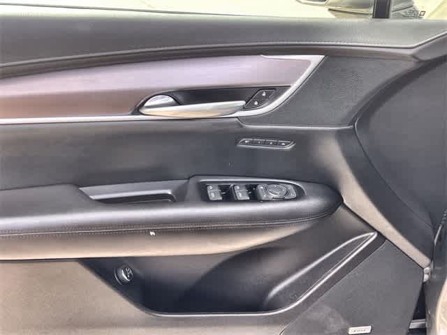 Thumbnail: 2017 Cadillac XT5 - 30