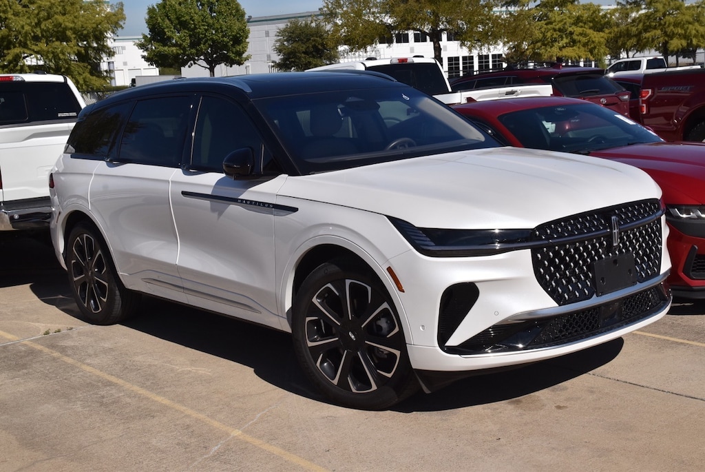 Certified 2024 Lincoln Nautilus Reserve SUV