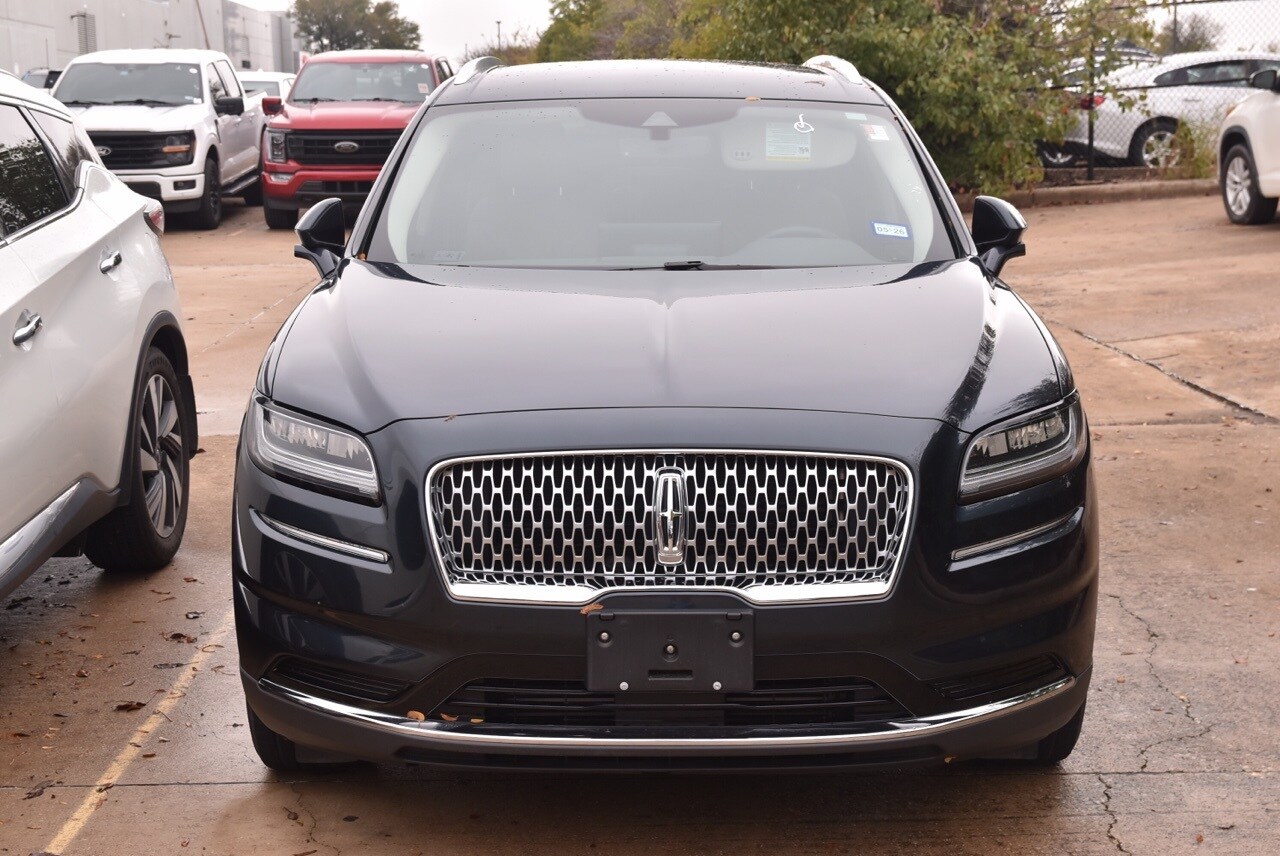 2022 Lincoln Nautilus Standard photo 2