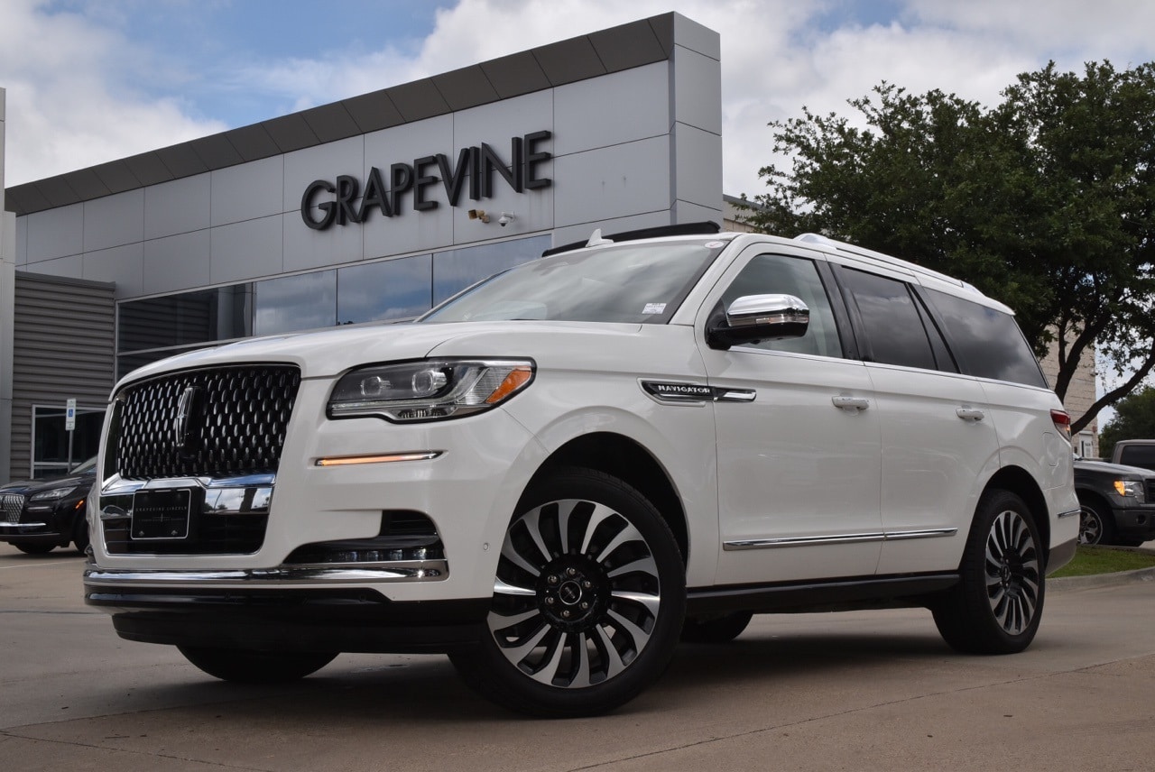 Used 2022 Lincoln Navigator Black Label with VIN 5LMJJ2TT6NEL01832 for sale in Grapevine, TX