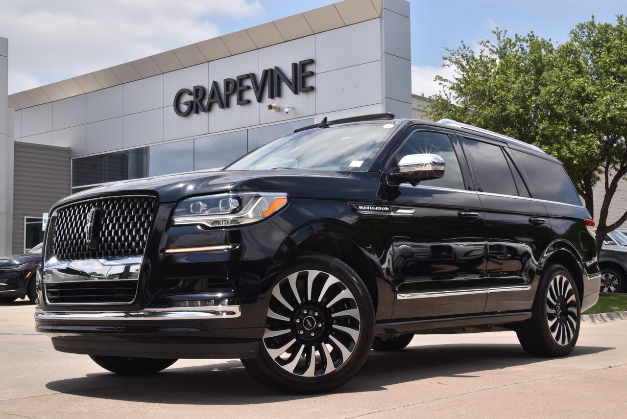 Certified 2022 Lincoln Navigator Black Label with VIN 5LMJJ2TT1NEL00121 for sale in Grapevine, TX