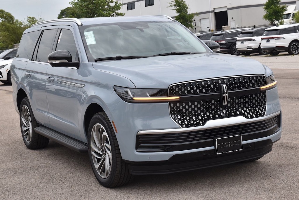 New 2026 Lincoln Navigator Premiere SUV