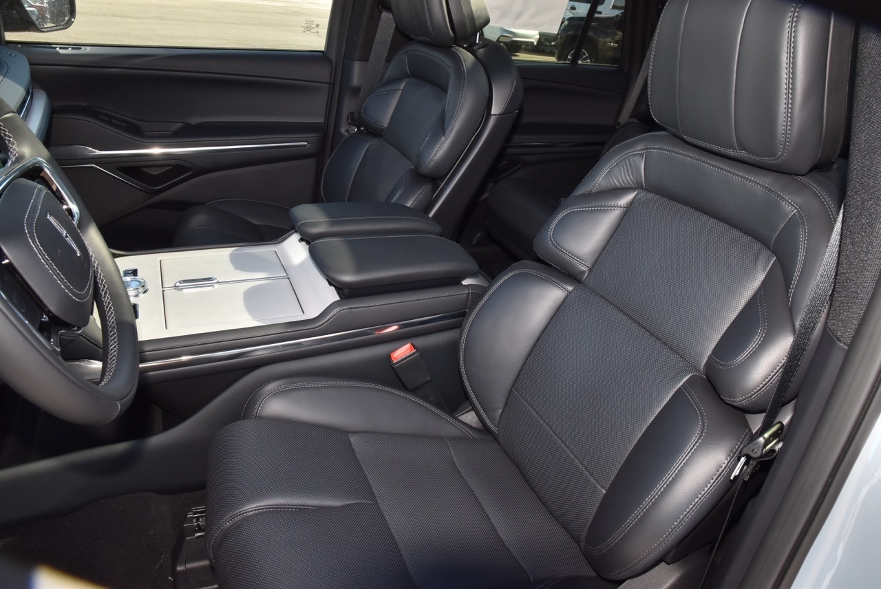 2025 Lincoln Navigator Reserve - Photo 37