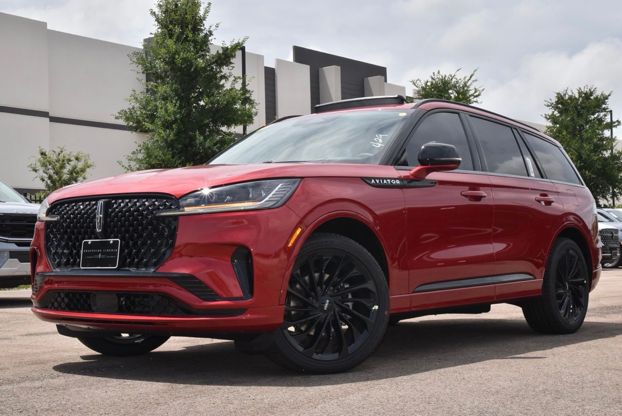 2026 Lincoln Aviator Reserve AWD's photo