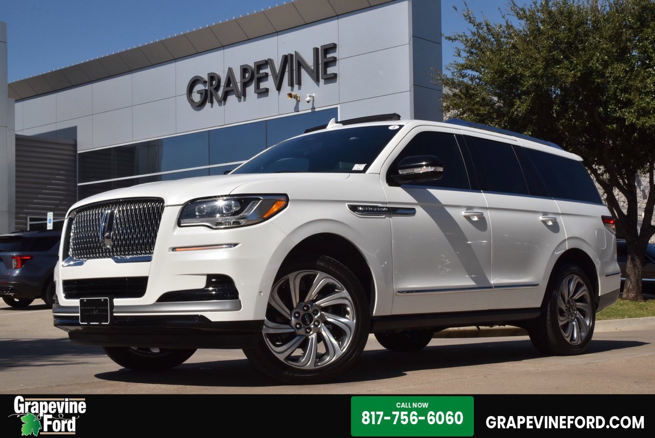 2023 Lincoln Navigator Standard SUV