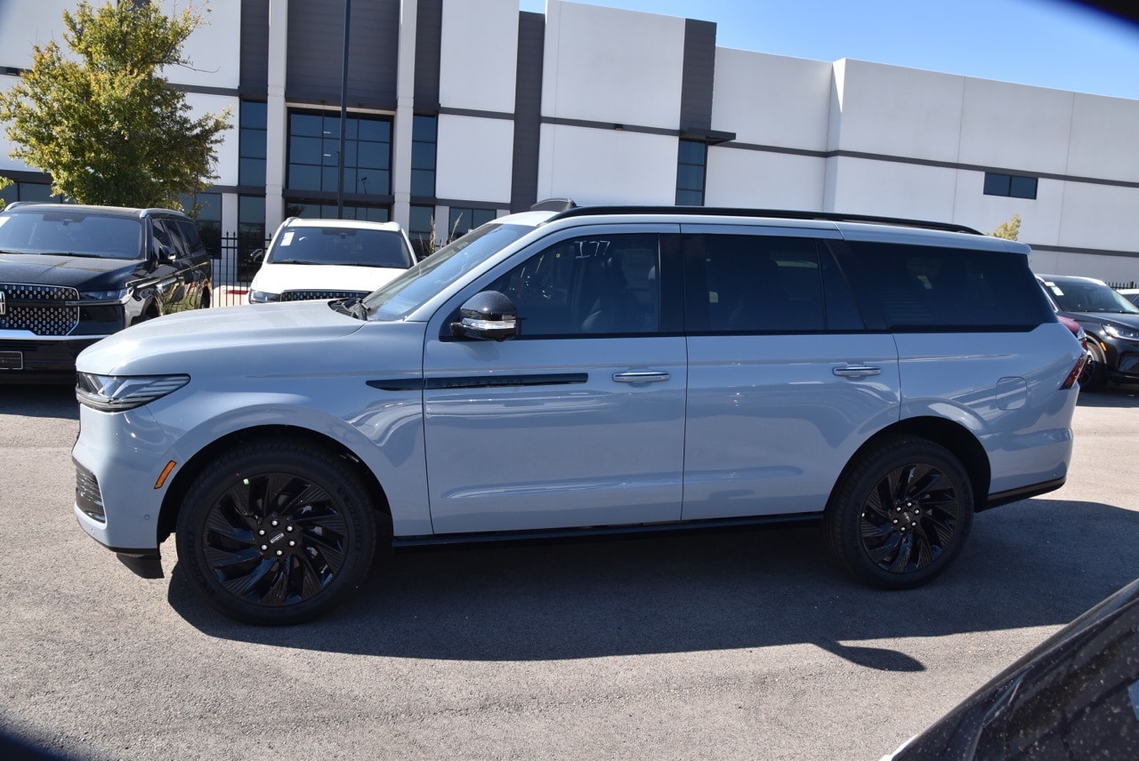 2025 Lincoln Navigator Reserve - Photo 11