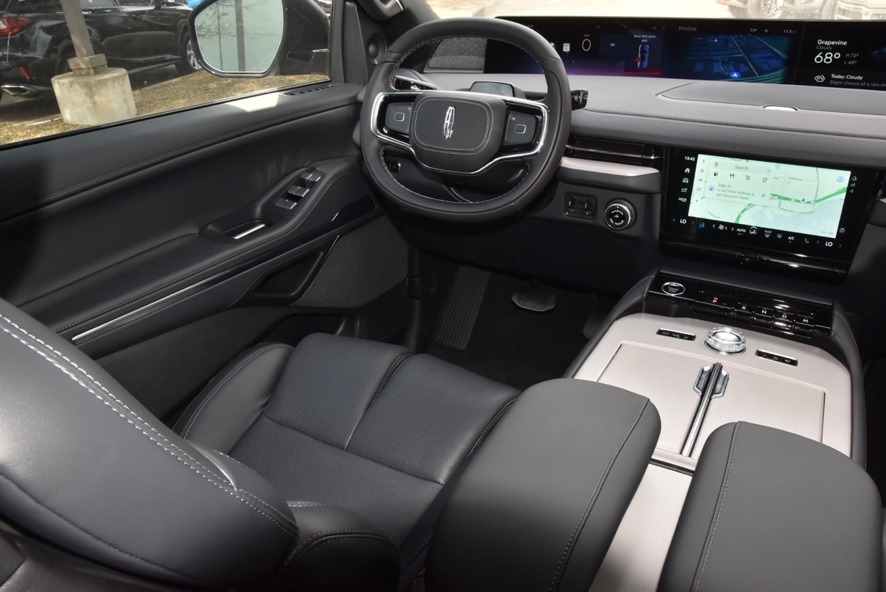 2025 Lincoln Navigator Reserve - Photo 16