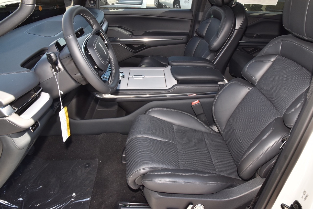 2025 Lincoln Navigator Reserve L - Photo 13