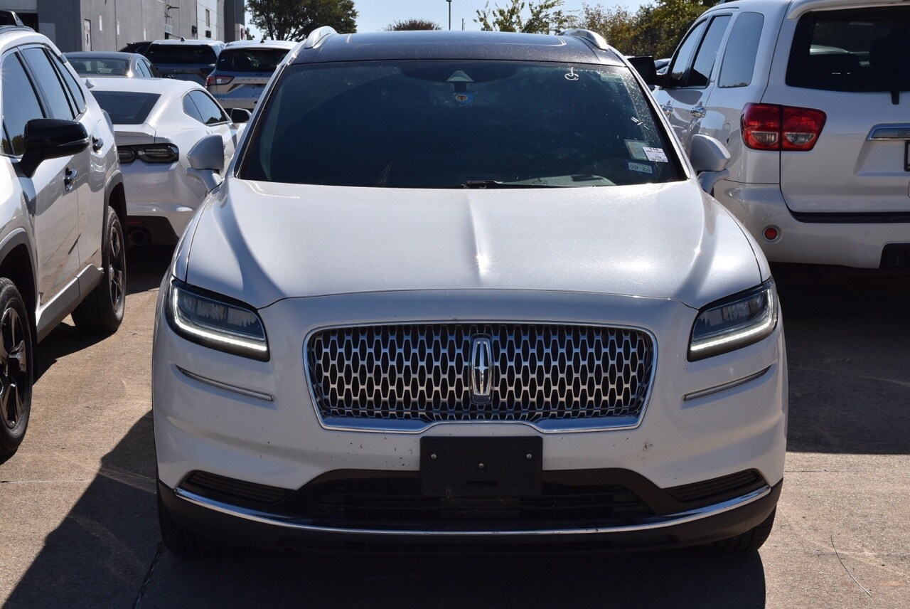 2021 Lincoln Nautilus Reserve photo 2