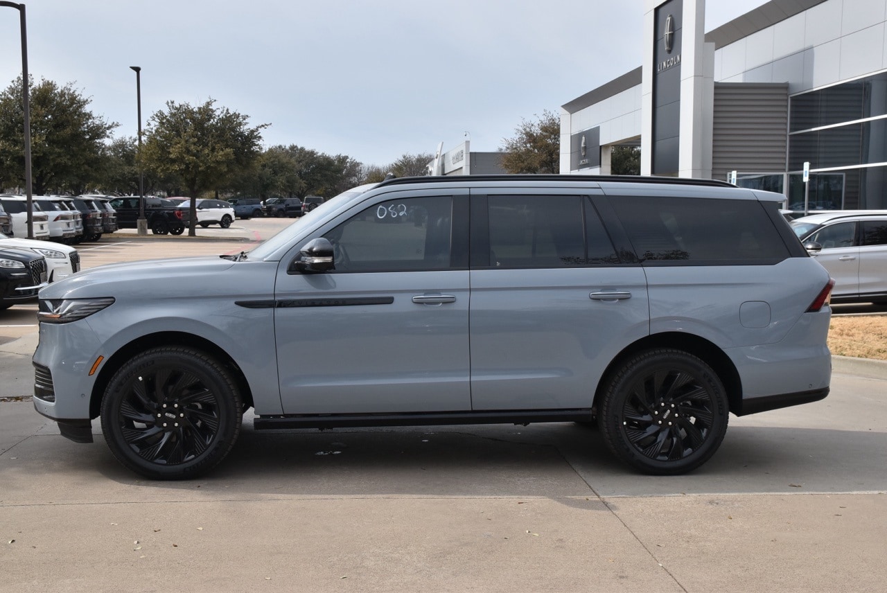 2025 Lincoln Navigator Reserve - Photo 11