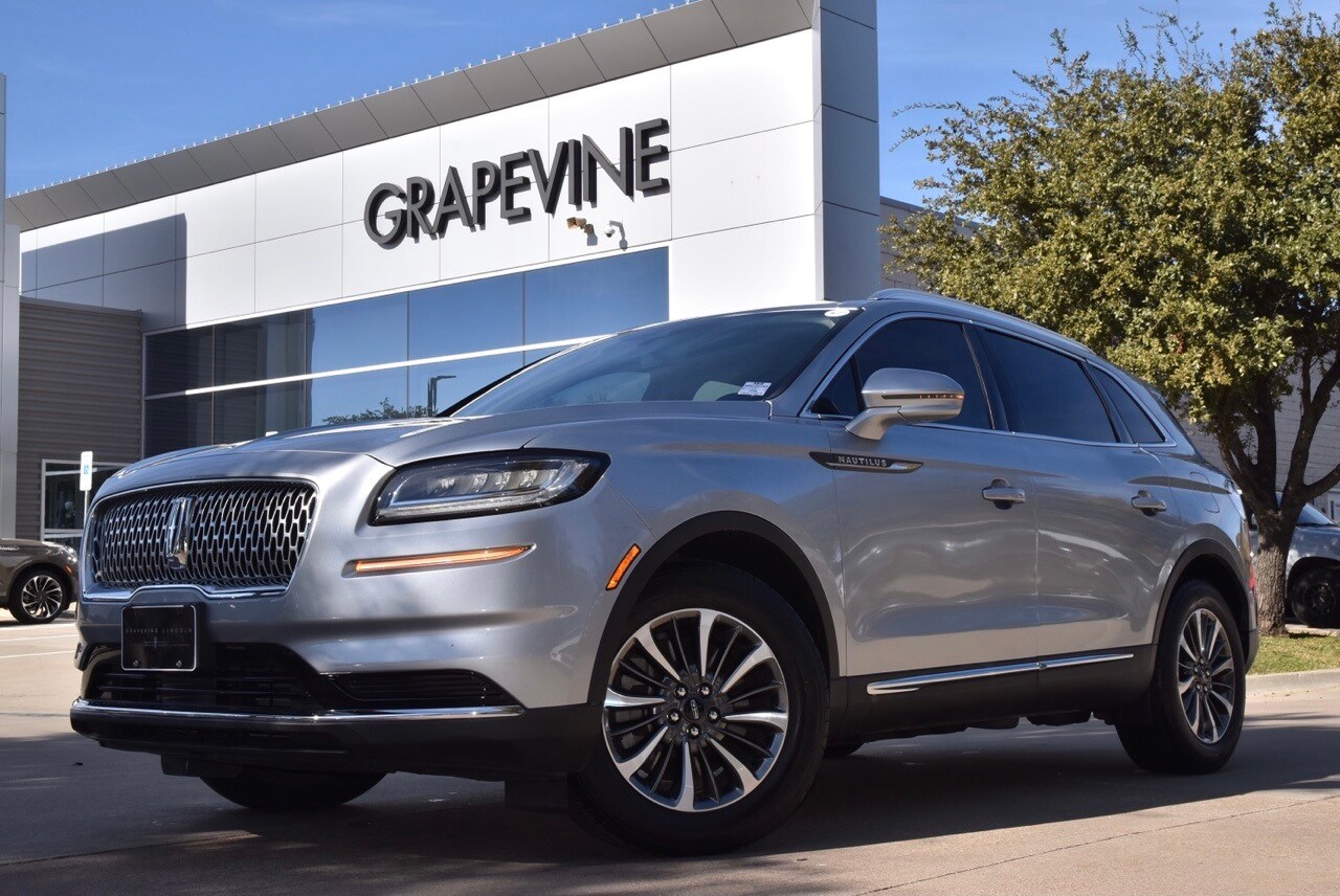 2022 Lincoln Nautilus Base's photo