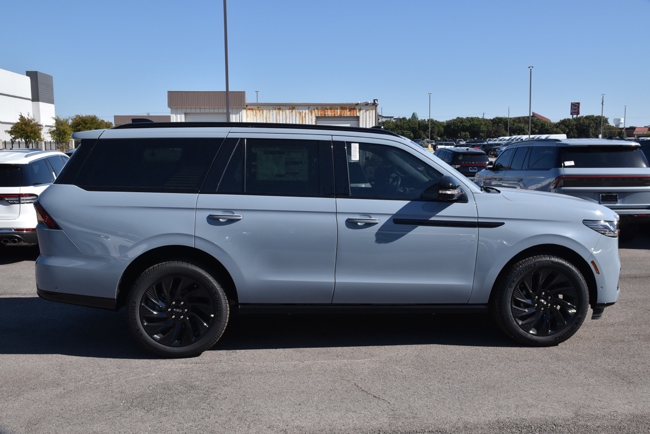 2025 Lincoln Navigator Reserve - Photo 5