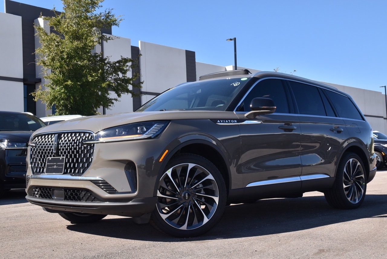 2026 Lincoln Aviator Reserve's photo