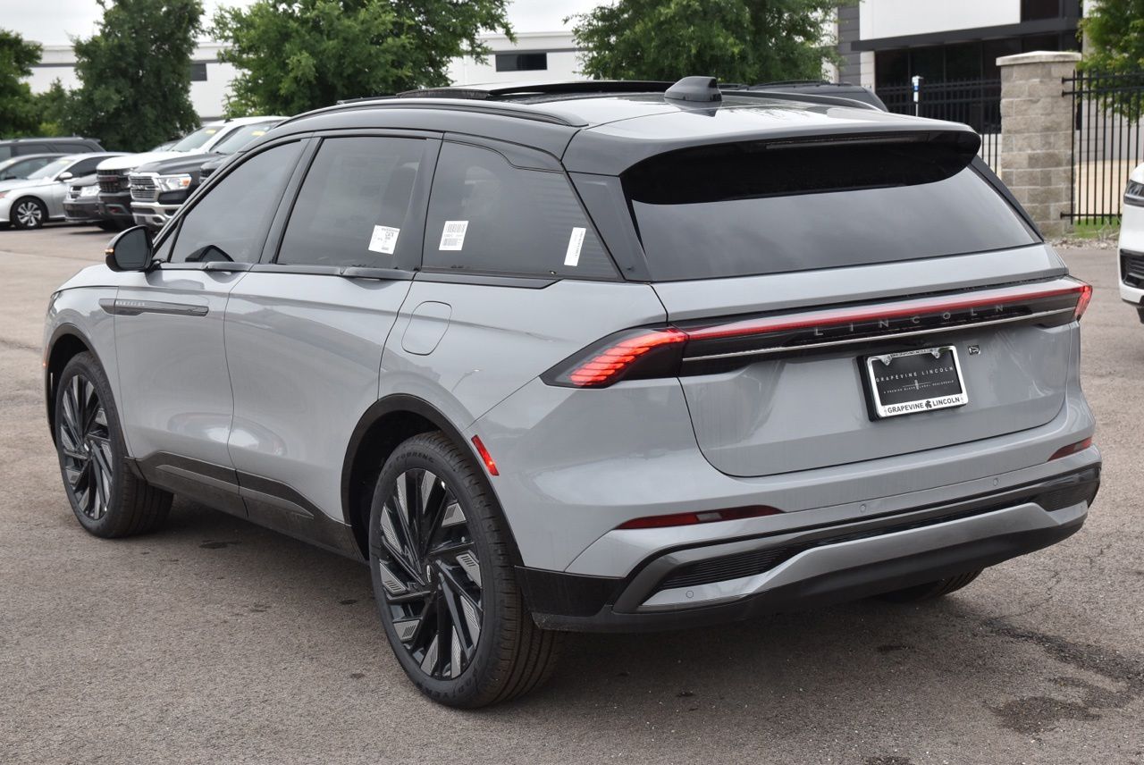 2026 Lincoln Nautilus Reserve - Photo 9