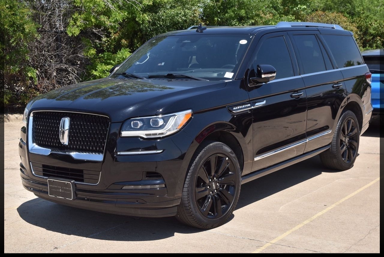 2024 Lincoln Navigator Reserve 4WD's photo
