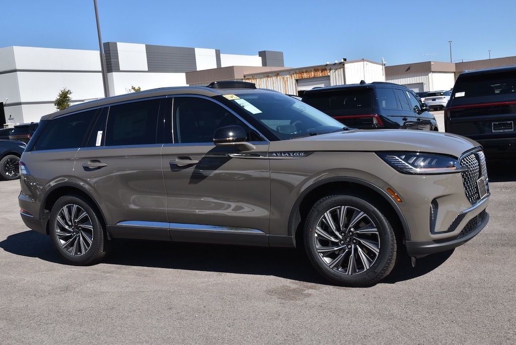 New 2026 Lincoln Aviator Premiere SUV