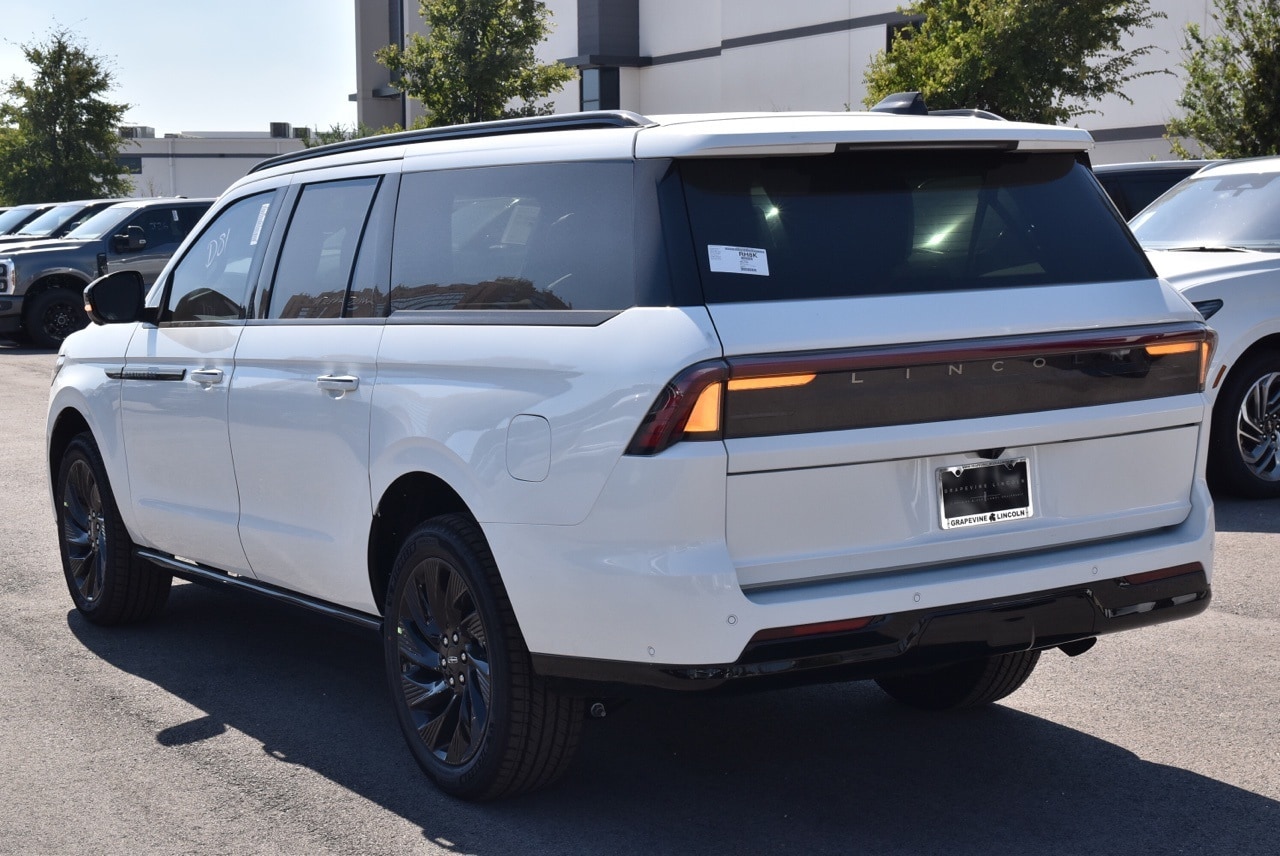 2025 Lincoln Navigator Reserve L - Photo 9