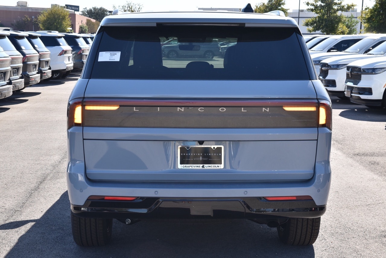 2025 Lincoln Navigator Reserve - Photo 8