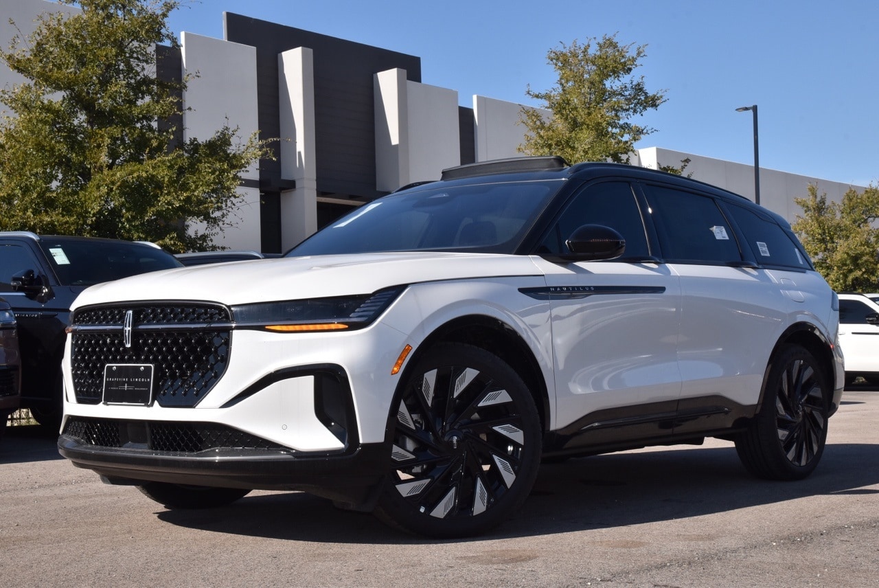 2026 Lincoln Nautilus Reserve's photo