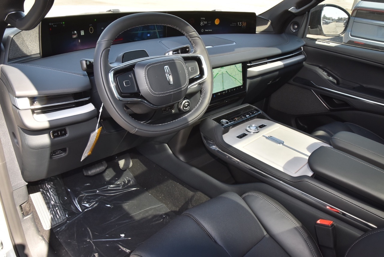 2025 Lincoln Navigator Reserve L - Photo 37