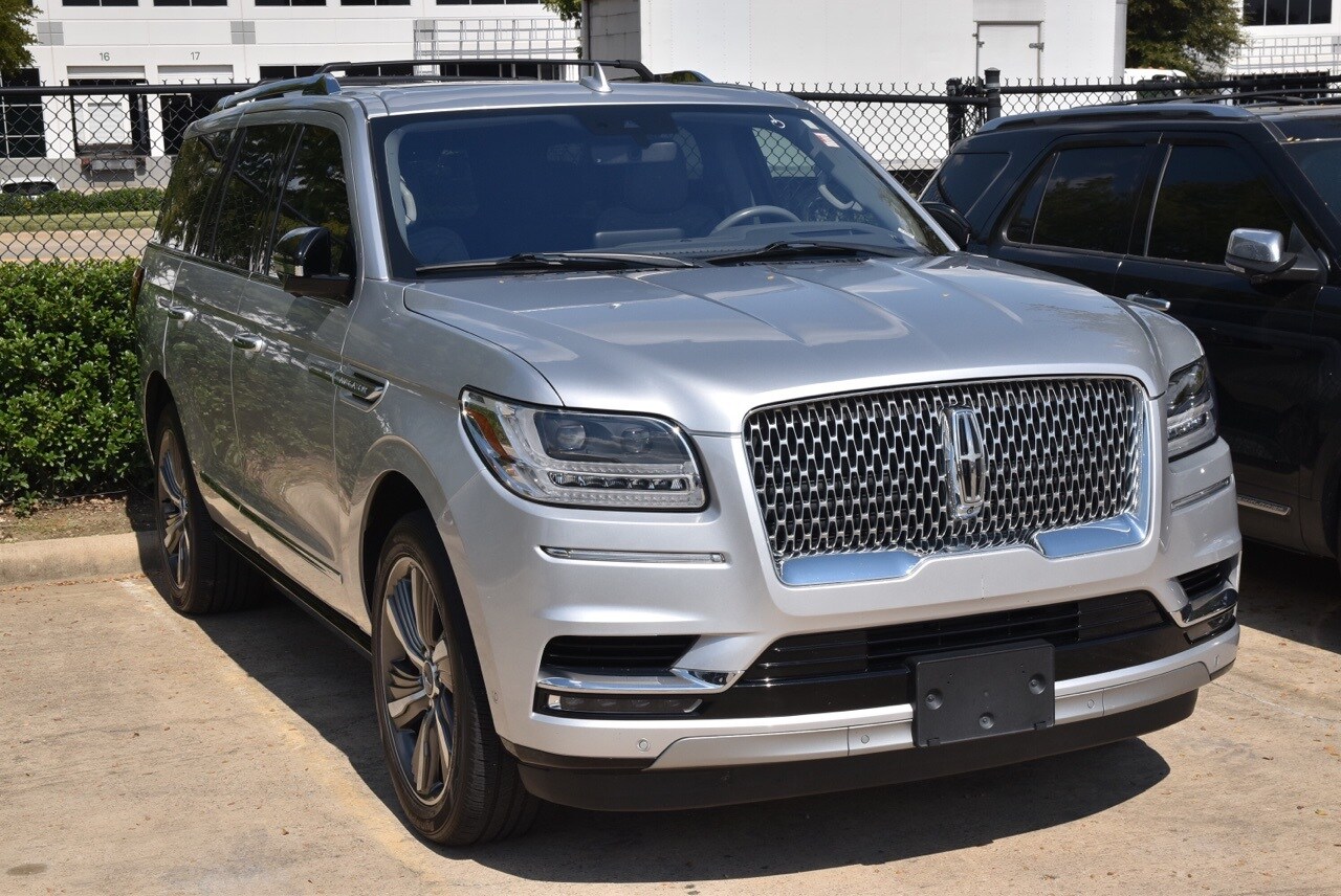 2019 Lincoln Navigator Reserve photo 3