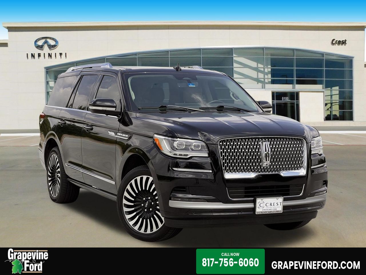 2024 Lincoln Navigator Premiere AWD's photo
