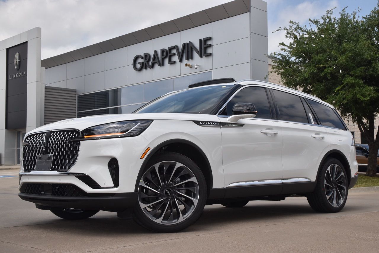 2026 Lincoln Aviator Reserve RWD's photo