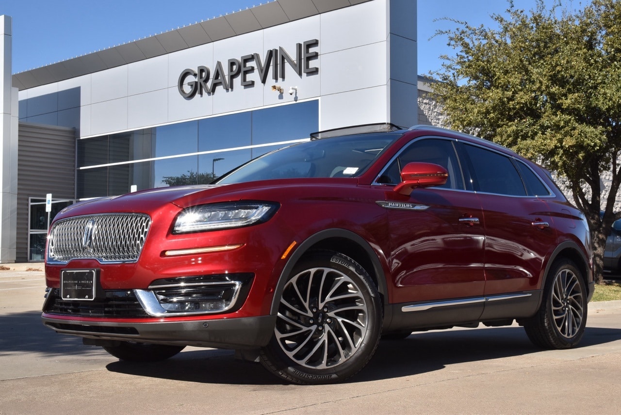 2019 Lincoln Nautilus Reserve's photo