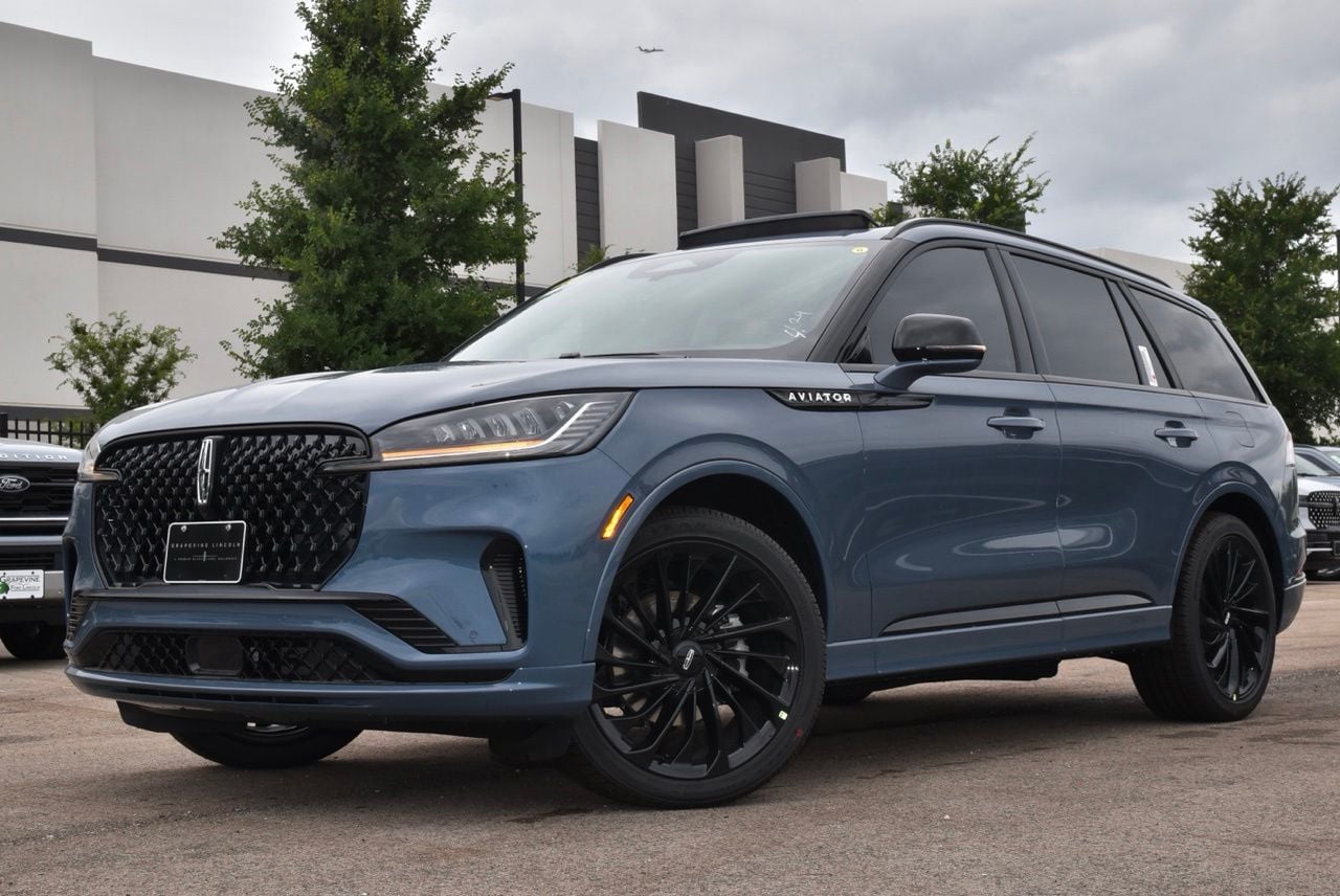 2026 Lincoln Aviator Reserve RWD's photo