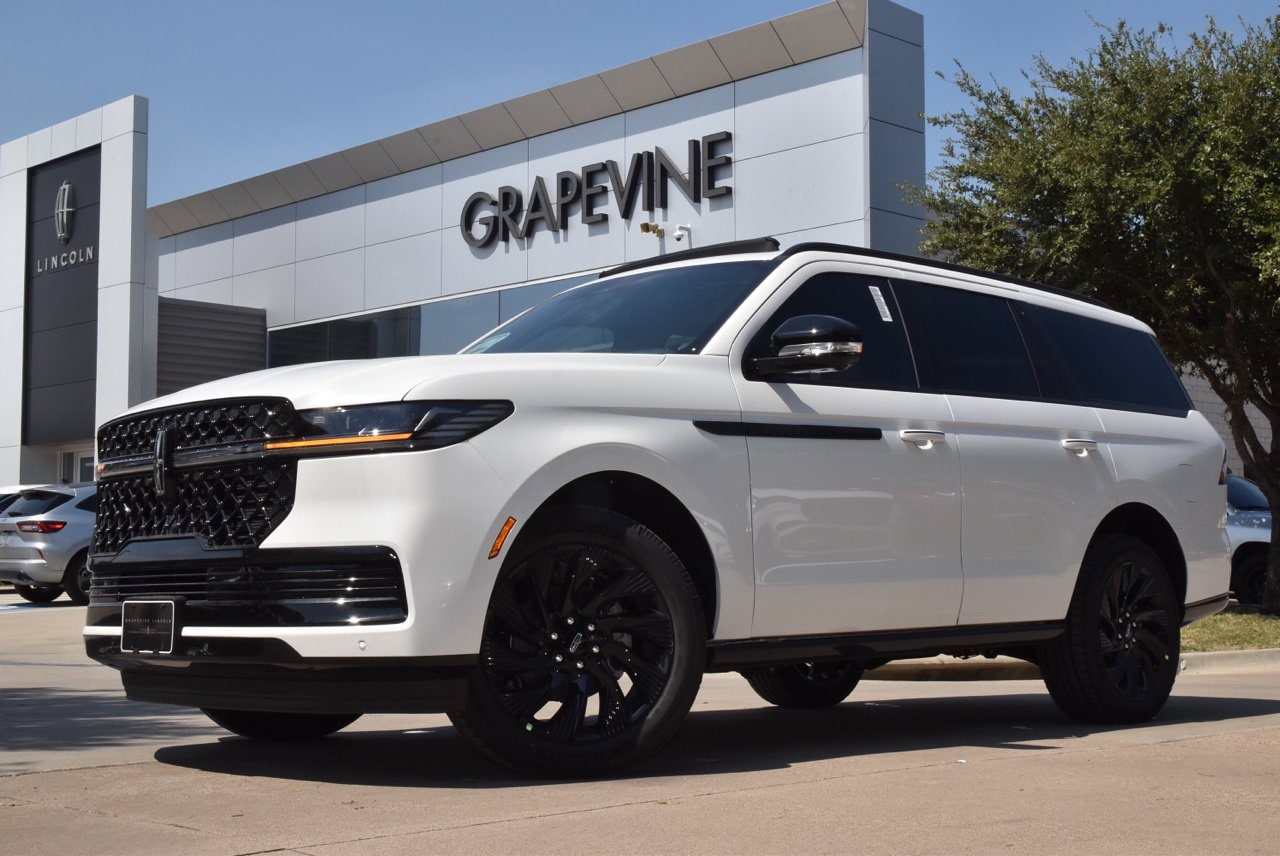 2027 Lincoln Navigator