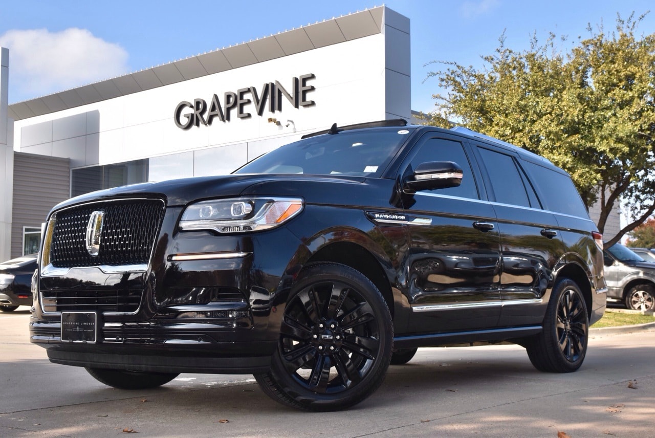 2024 Lincoln Navigator Reserve's photo