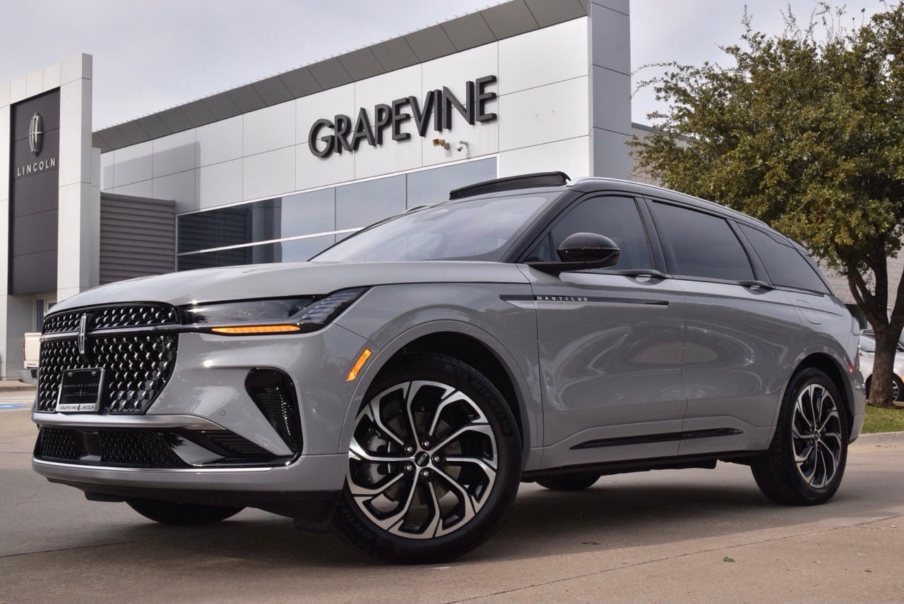 2026 Lincoln Nautilus Reserve's photo