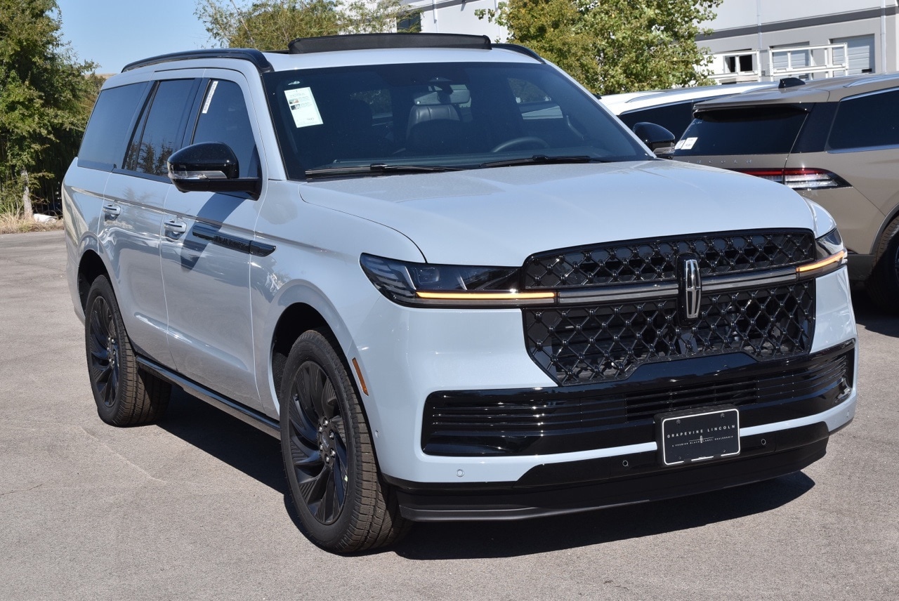 2025 Lincoln Navigator Reserve - Photo 3