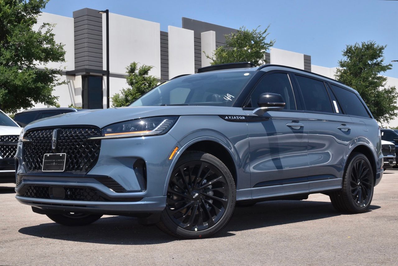 2026 Lincoln Aviator Reserve AWD's photo