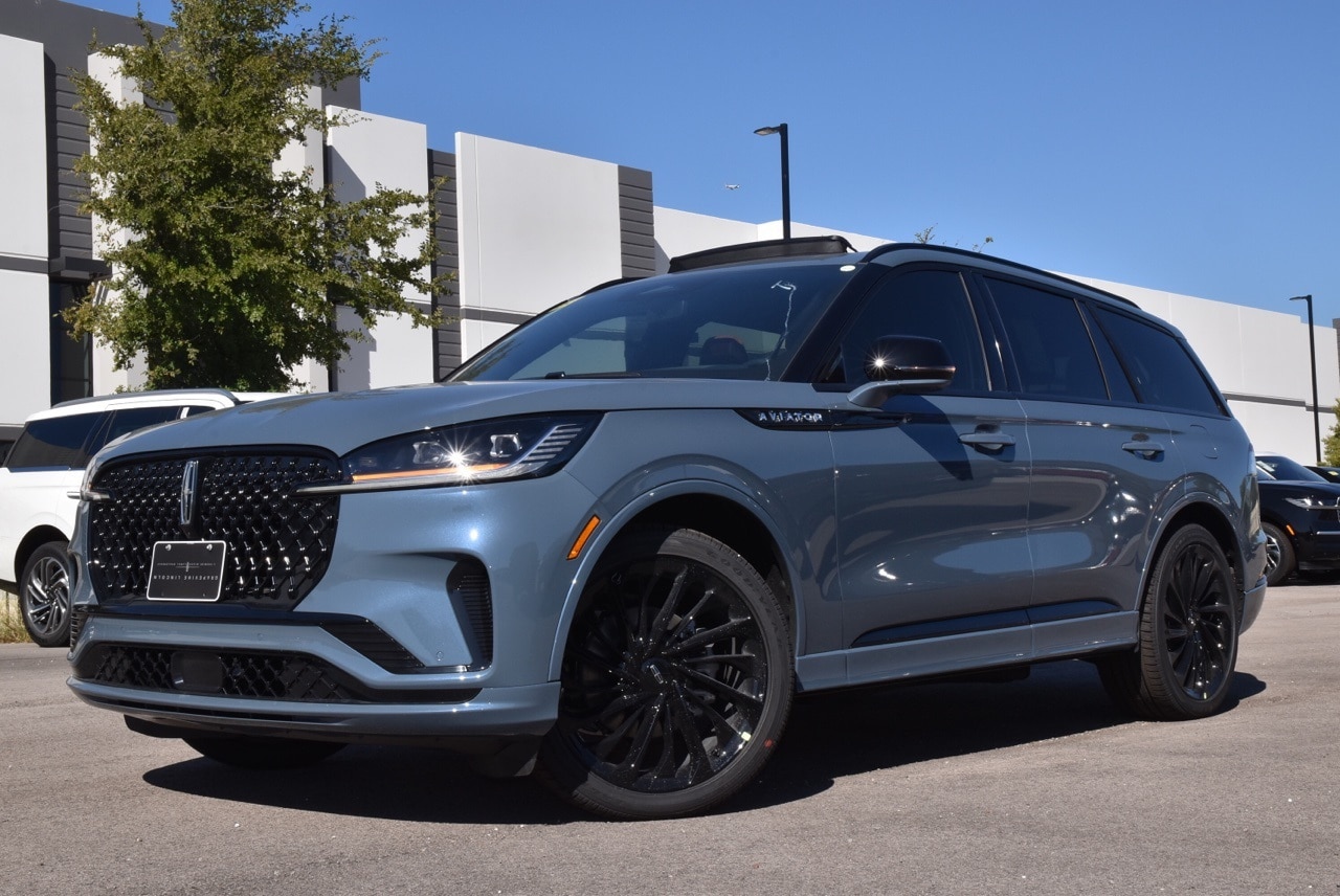 2026 Lincoln Aviator Reserve's photo