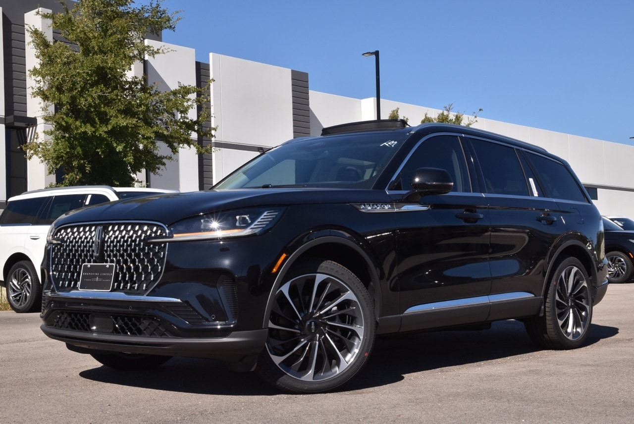 2025 Lincoln Aviator Reserve's photo