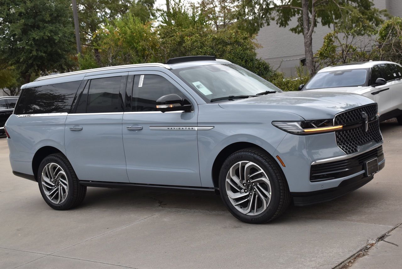 New 2027 Lincoln Navigator L Reserve SUV