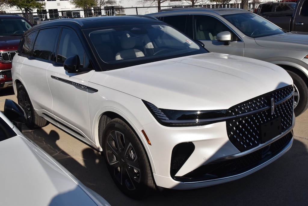 Used 2026 Lincoln Nautilus Reserve SUV