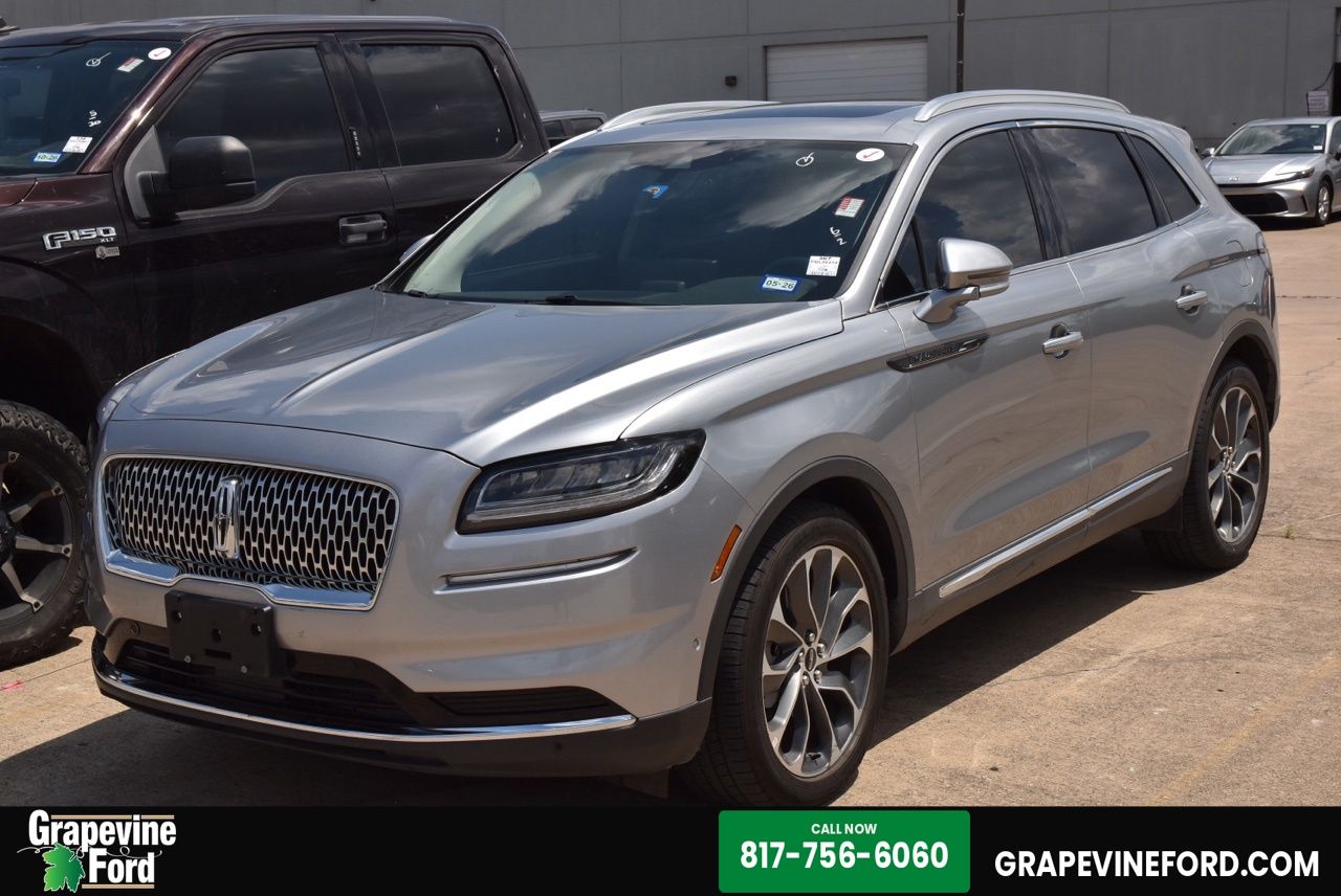 2023 Lincoln Nautilus Reserve FWD's photo