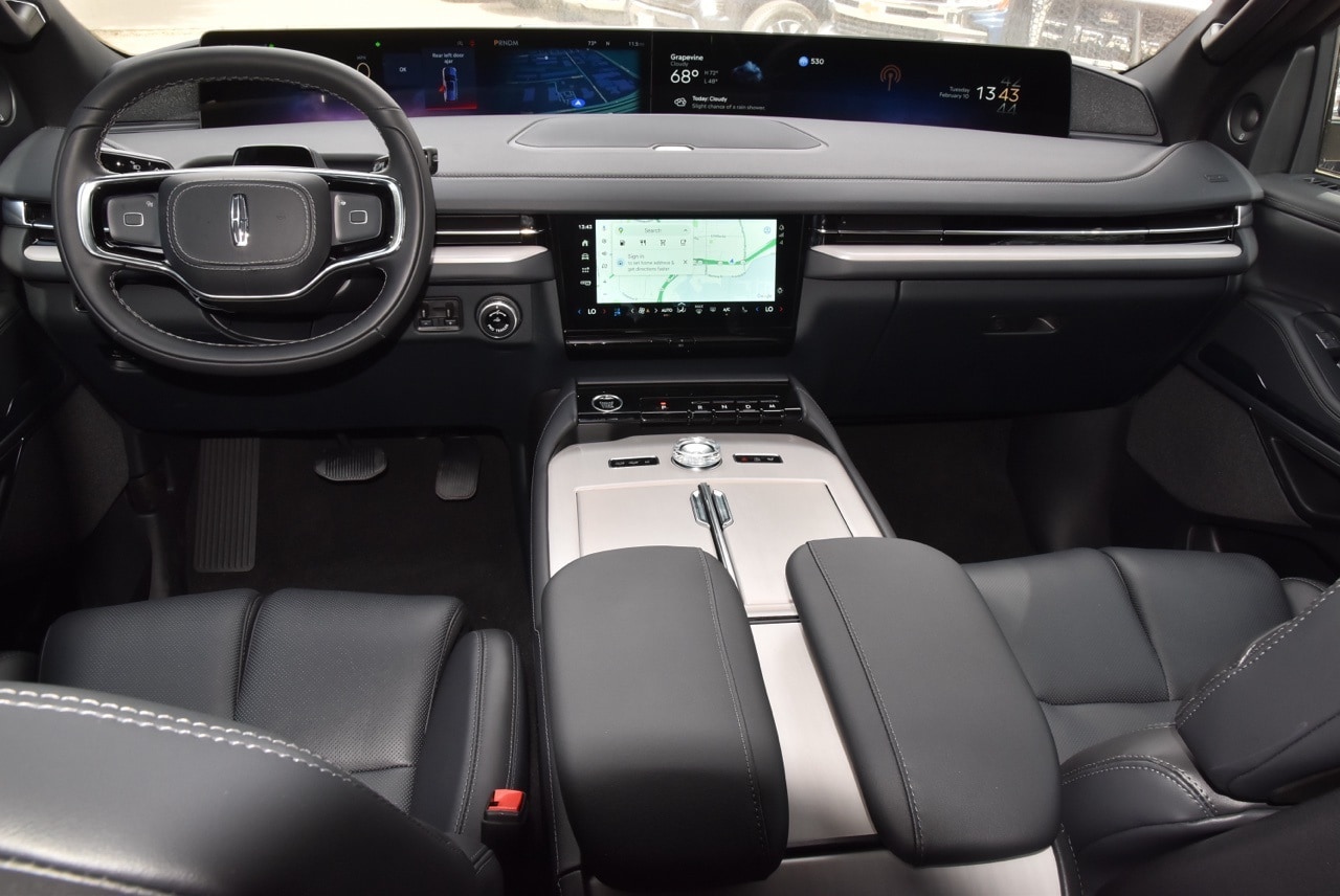 2025 Lincoln Navigator Reserve - Photo 17