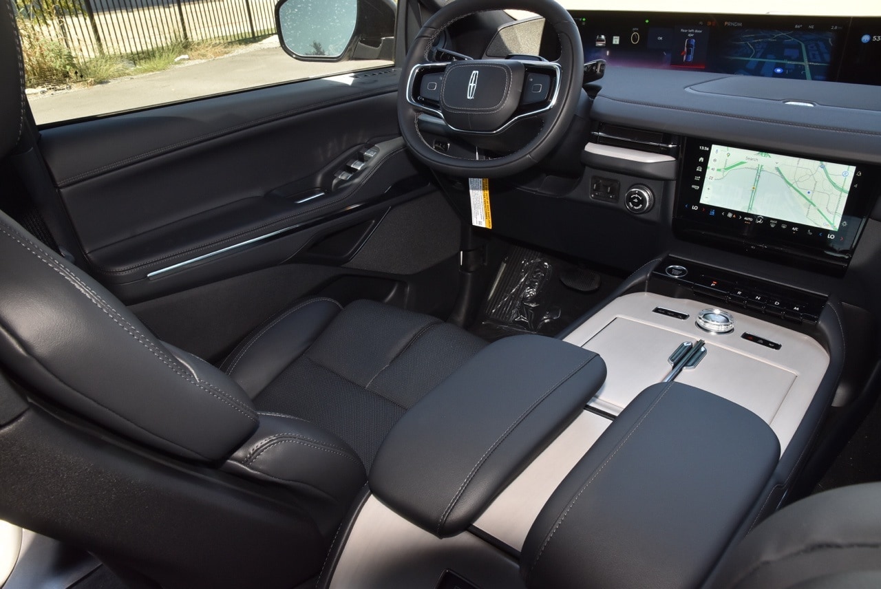 2025 Lincoln Navigator Reserve L - Photo 16