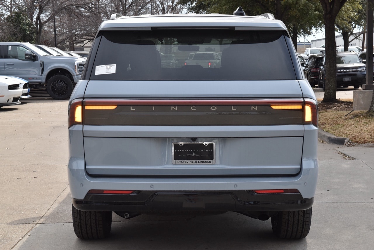2025 Lincoln Navigator Reserve - Photo 8