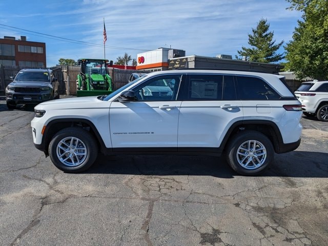 2025 Jeep Grand Cherokee Laredo X 6