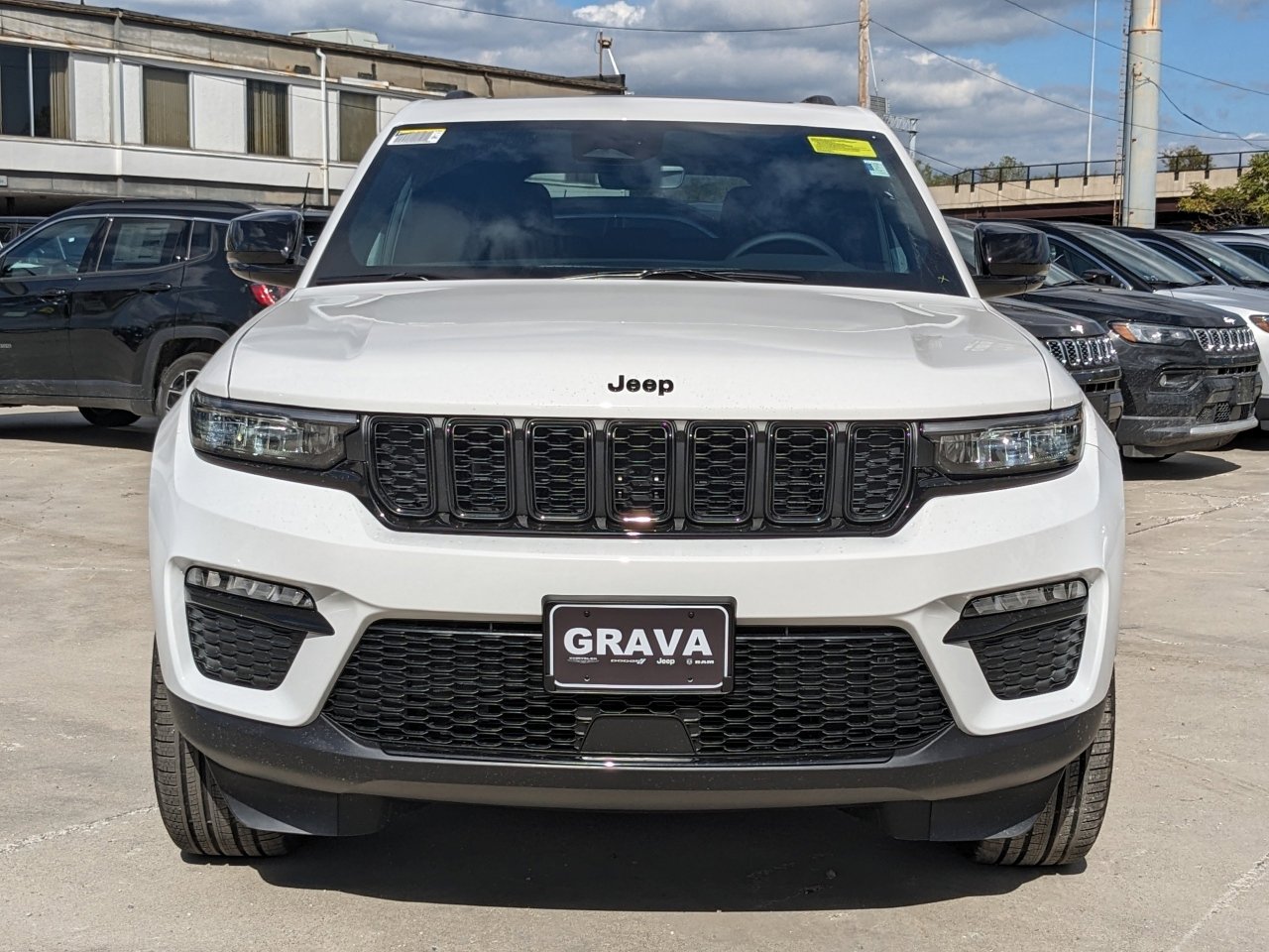 2025 Jeep Grand Cherokee Limited 8