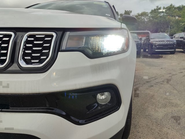 2024 Jeep Compass Limited 8