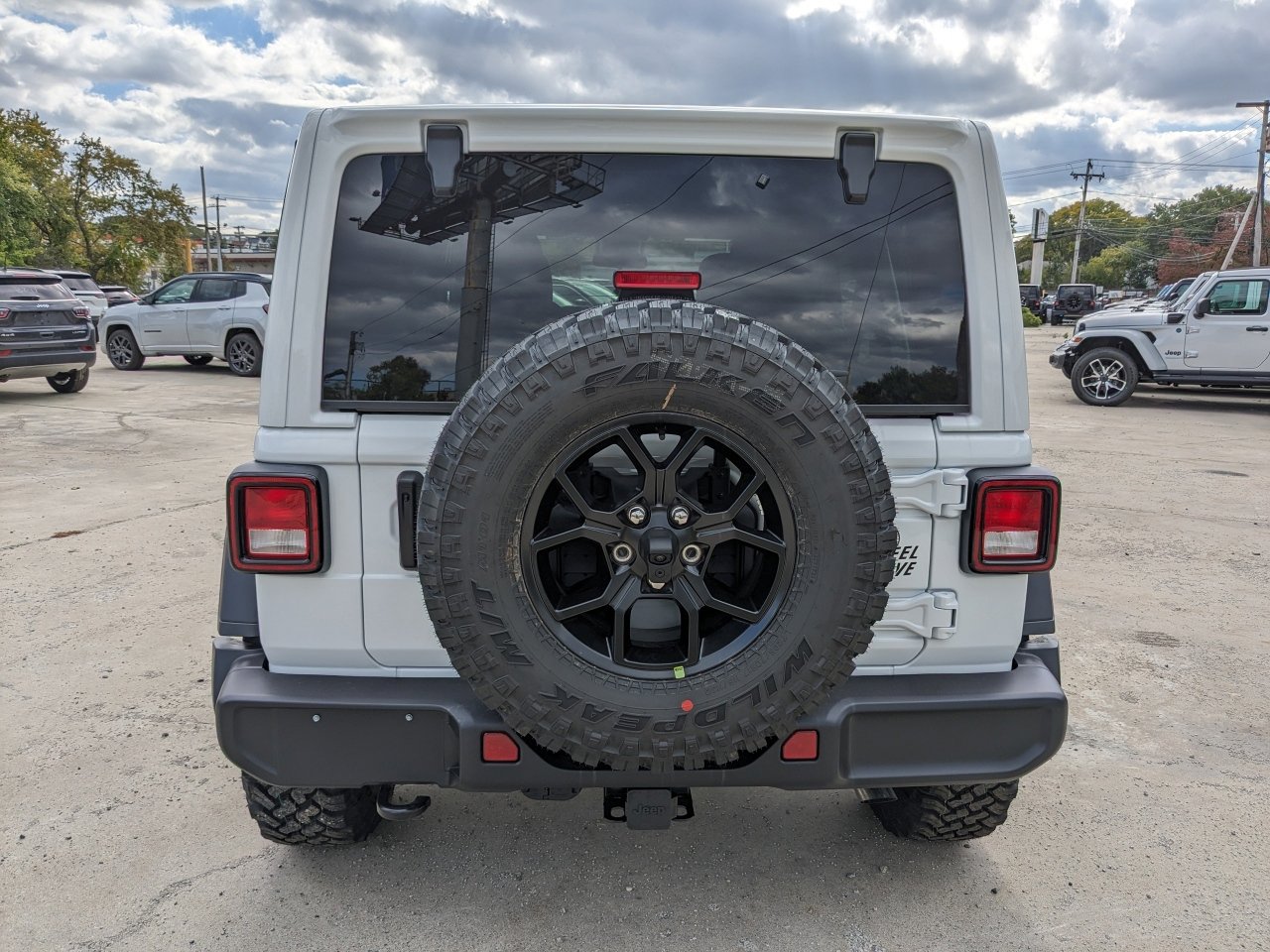 2024 Jeep Wrangler Willys 4