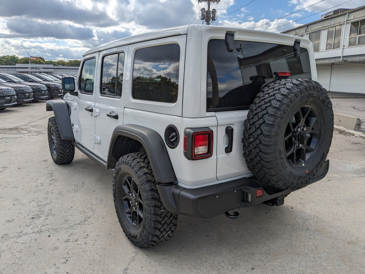 2024 Jeep Wrangler Willys 5