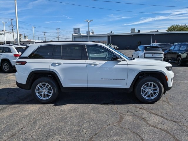 2025 Jeep Grand Cherokee Laredo X 2