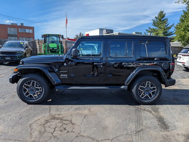 2024 Jeep Wrangler Sahara 6