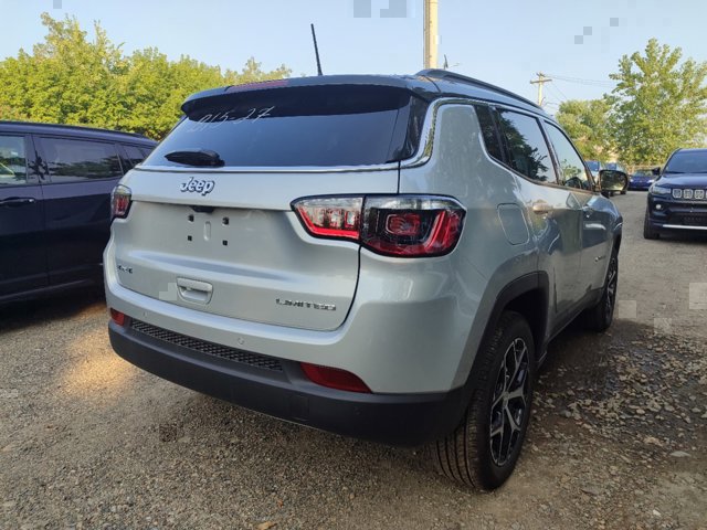 2024 Jeep Compass Limited 3